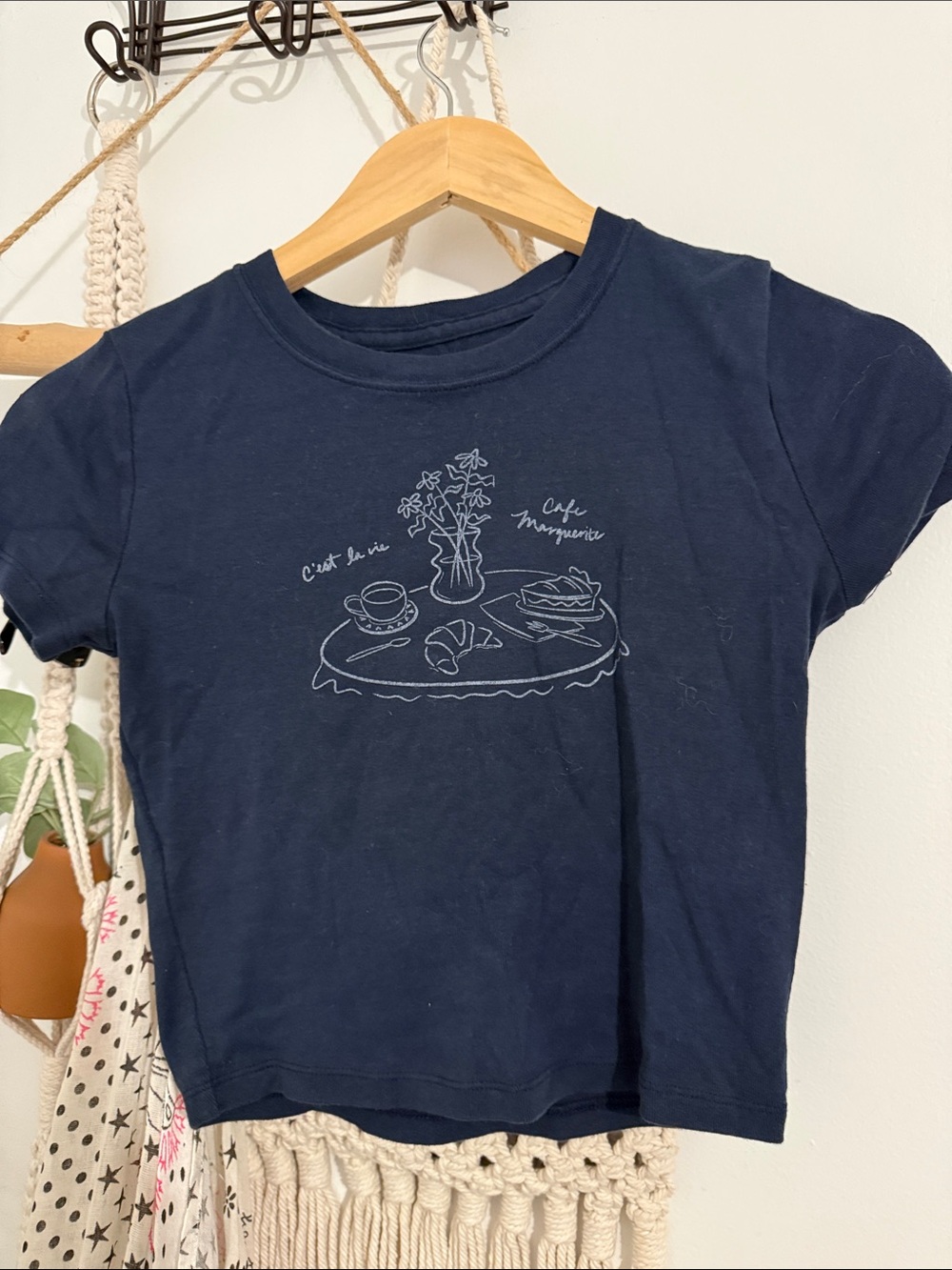 Navy Graphic Tee Crop top
